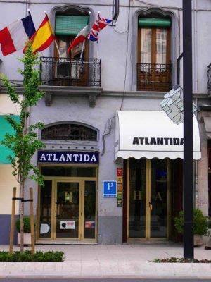Pension Atlantida غرناطة المظهر الخارجي الصورة