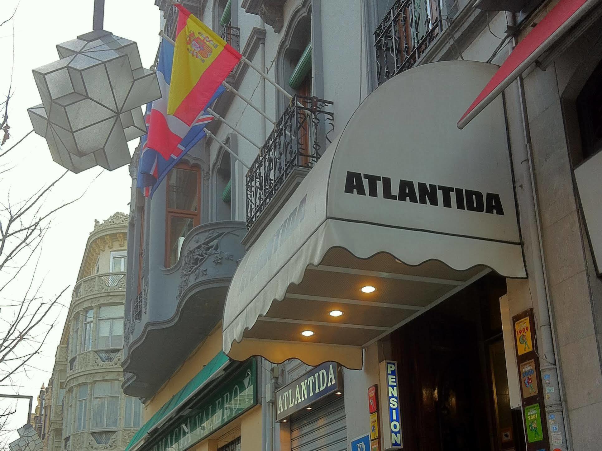Pension Atlantida غرناطة المظهر الخارجي الصورة